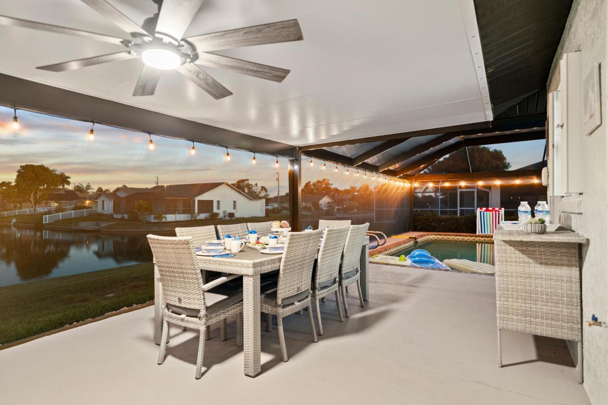 Serenity Waterfront Villa With King Suite, Private Pool, Great Lanai Enclosure And Long Water Views Cape Coral Exteriér fotografie