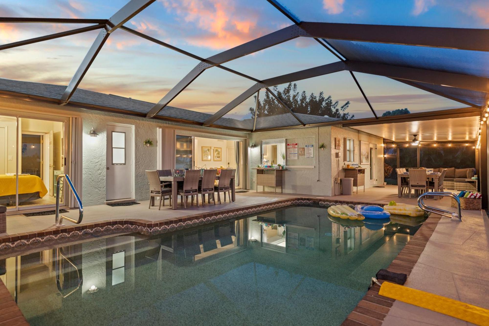 Serenity Waterfront Villa With King Suite, Private Pool, Great Lanai Enclosure And Long Water Views Cape Coral Exteriér fotografie