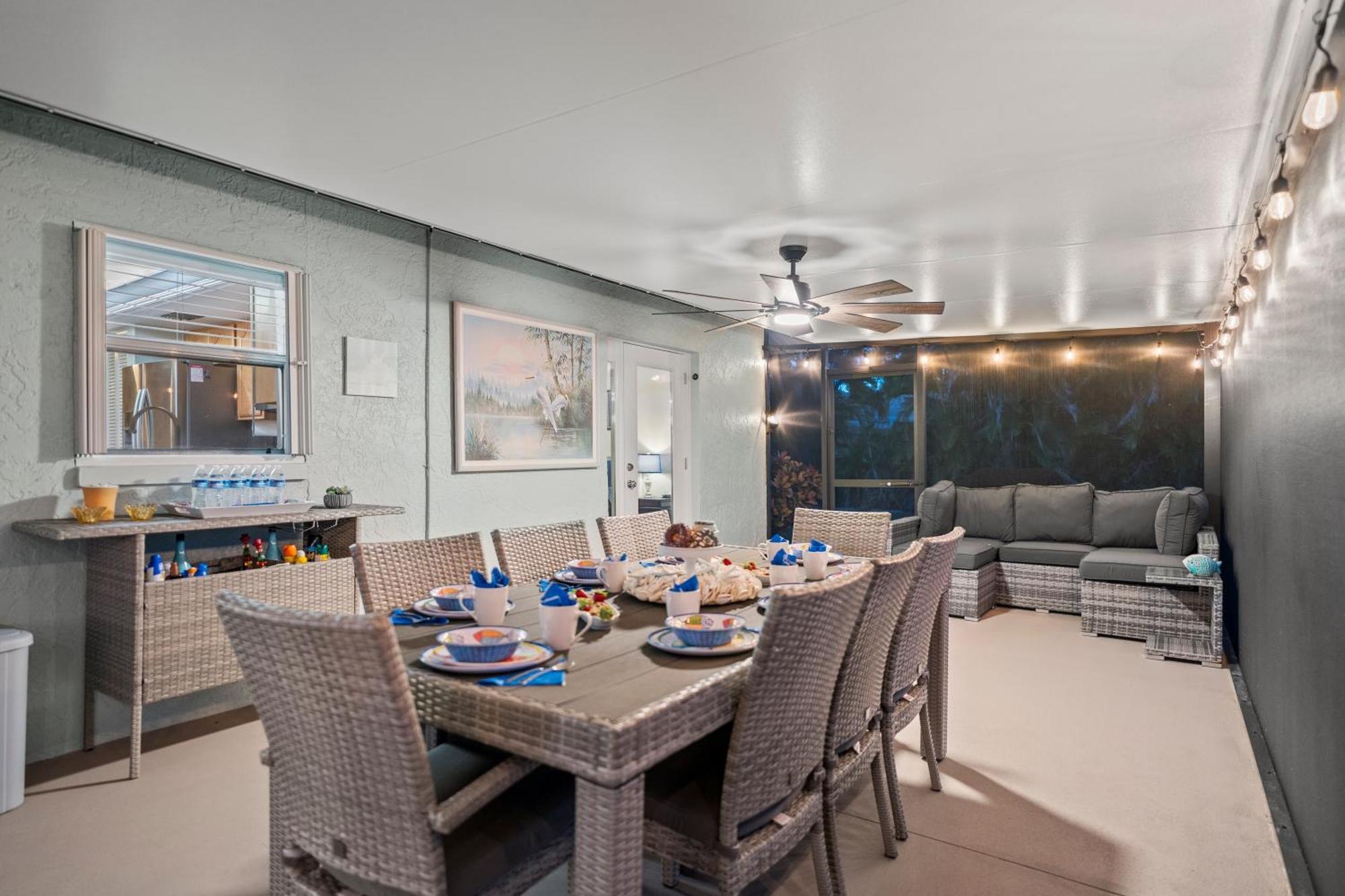 Serenity Waterfront Villa With King Suite, Private Pool, Great Lanai Enclosure And Long Water Views Cape Coral Exteriér fotografie